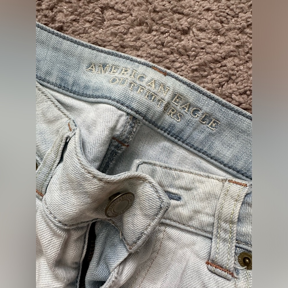 Light wash American Eagle Shorts
